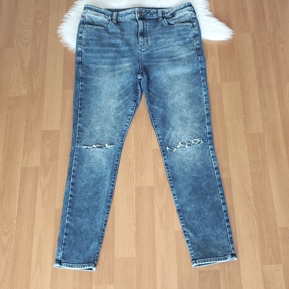 American Eagle Outfitters Denim - American Eagle super stretch hi rise jegging sz 16R